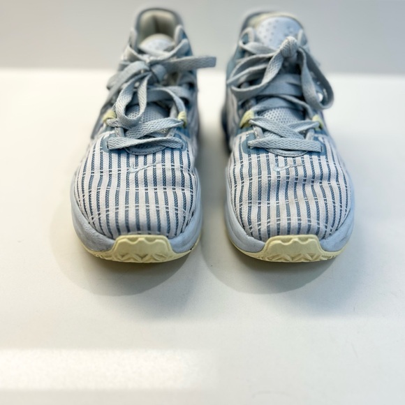 Nike Kids' Grade School LeBron Witness 6 Basketball Shoes Size 3.5Y - Picture 7 of 10